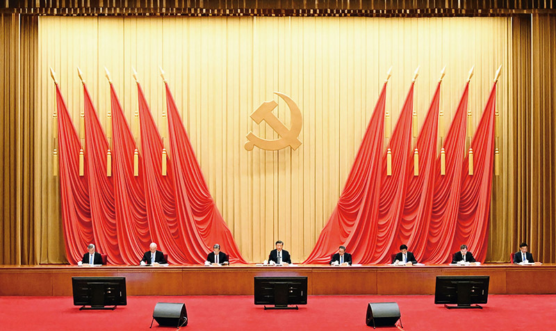 2023年4月3日，学习贯彻习近平新时代中国特色社会主义思想主题教育工作会议在北京召开。中共中央总书记、国家主席、中央军委主席习近平出席会议并发表重要讲话。李强、赵乐际、王沪宁、蔡奇、丁薛祥、李希、韩正出席会议。 新华社记者 谢环驰/摄