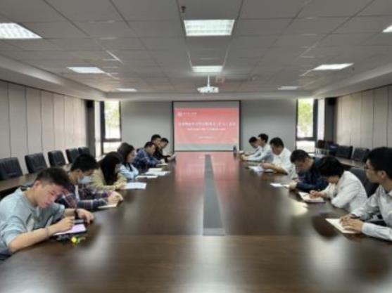福州理工学院召开党委理论学习中心组学习（扩大）会议专题学习党的二十大报告