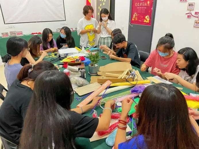 【工程学院党委】五维工作室组织开展党建手工主题活动