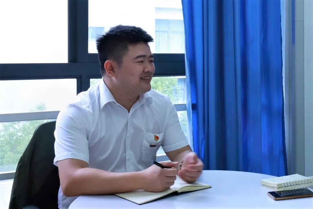 【护理学院直属党支部】曾祥鑫：以学生为本，做一个有温度的教育工作者